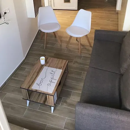 Studio Magnan Proche De La Appartement *