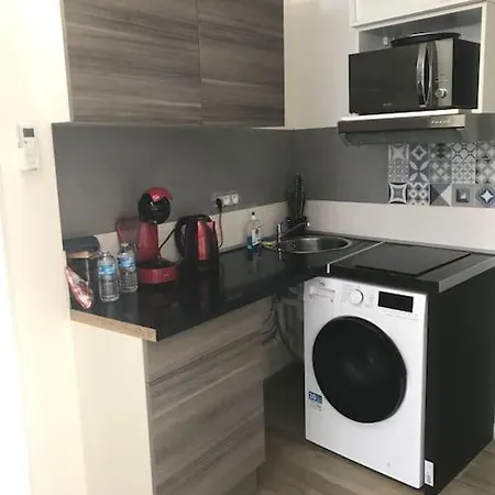 Studio Magnan Proche De La Appartement *